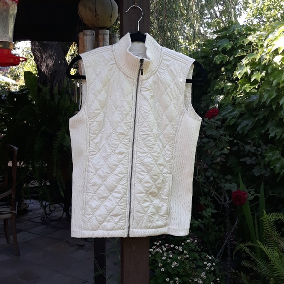 PRANA DIVA CREAM FLEECE PUFFER VEST SIZE SM - Picture 11 of 12